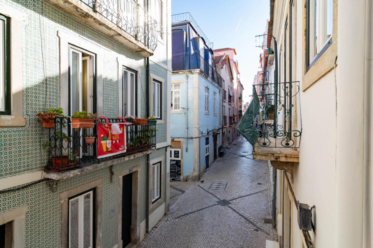 Charming Santos W/ Patio By Lovelystay * Lisboa